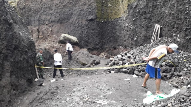 Lokasi longsor di Balong, Umbulharjo, Cangkringan, Kabupaten Sleman,Yogyakarta, Rabu (23/1).  (Foto: Arfiansyah Panji Purnandaru/kumparan)