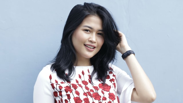 Penyanyi dangdut Ovi Sovianti saat hadir di acara Rumpi Trans TV Jakarta Rabu (23/1).  (Foto: Ronny/kumparan )