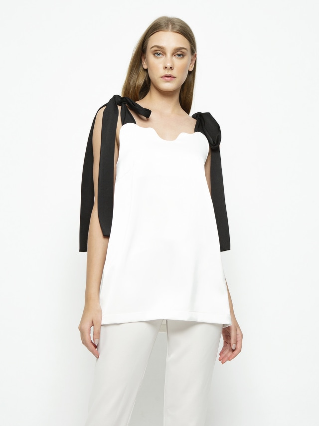 Romantis dan Feminin! Cewek Cancer Pasti Punya 5 Fashion Items Ini (1)