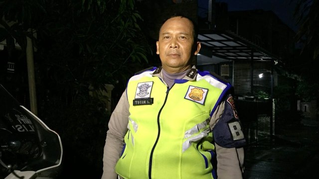 Ayah Bripda Puput, Aiptu Teguh Sriyono. (Foto: Darin Atiandina/kumparan)