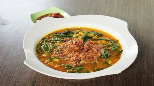 Ilustrasi Tinutuan  (Foto: Shutterstock/Gerald A. Masengi)