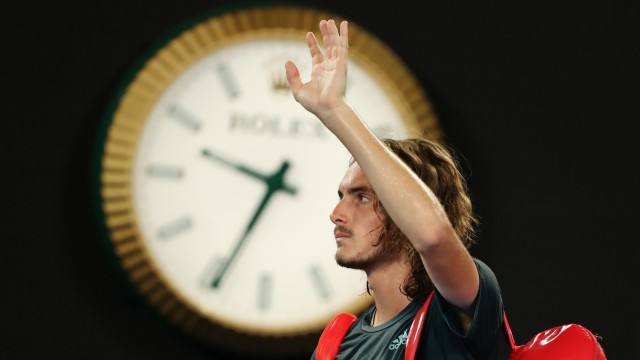 Stefanos Tsitsipas telan kekalahan tiga set di semifinal Australia Terbuka 2019. (Foto: REUTERS/Lucy Nicholson)