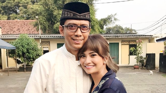 Vanessa Angel dan Bapaknya. Foto: Instagram/@vanessaangelofficial