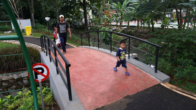 Terdapat rambu lalu lintas di Taman Pintar Berlalu Lintas, Tebet Timur. (Foto: Helmi Afandi/kumparan)