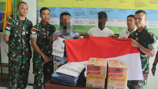 Dua Anggota OPM Serahkan Senjata dan Berjanji Setia Sama Pancasila (Foto: Dok. Pendam Cendrawasih)