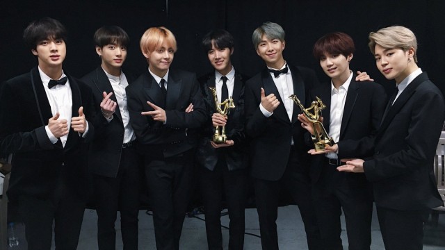 BTS (Foto: Twitter/@bts_bighit)