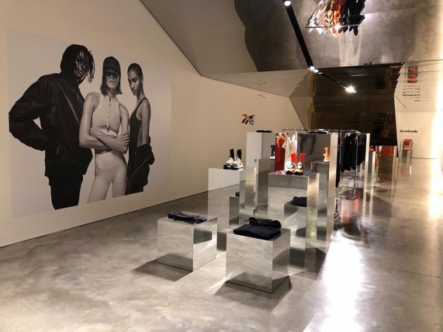Reebok x Victoria Beckham. (Foto: Dok. Reebok)