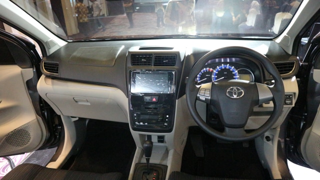 New Avanza 1.5L facelift penantang Xpander. (Foto: Ghulam Muhammad Nayazri / kumparanOTO)