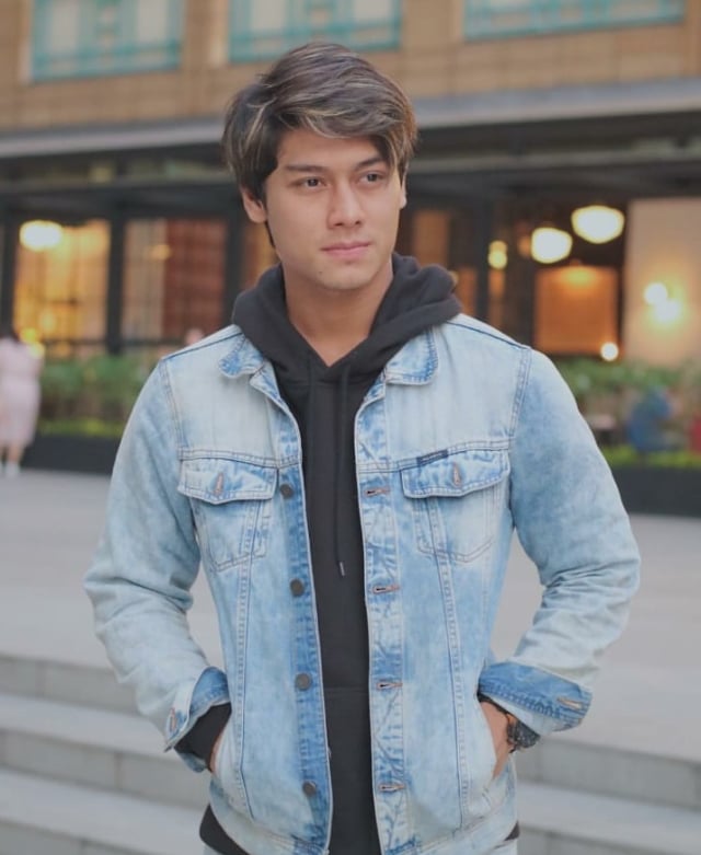 5 Pria Kece yang Pernah Mengisi Hati Syifa Hadju (3)