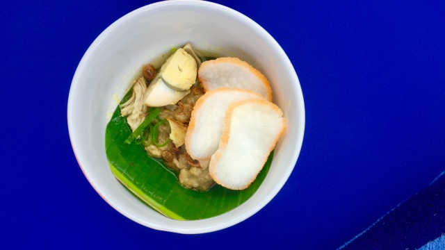 Bubur Ayam Kari (Foto: Mela Nurhidayati/kumparan)
