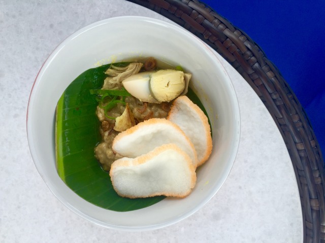 Bubur Ayam Kari (Foto: Mela Nurhidayati/kumparan)
