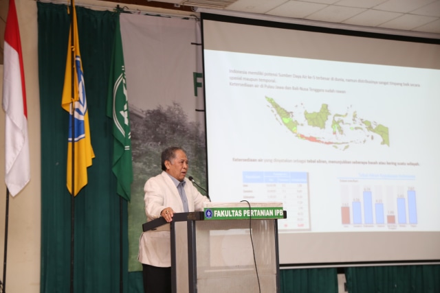 Ketua Umum Masyarakat Hidrologi Indonesia (HMI), Dr. Ir. Mohammad Hasan, Dipl. HE (Foto: Dok. IPB)