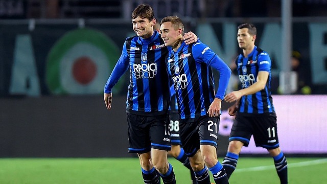 Timothy Castagne merayakan gol ke gawang Juventus. (Foto: Reuters/Massimo Pinca)