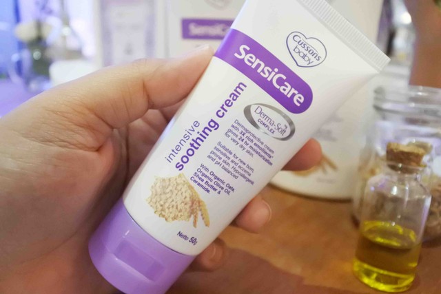 Review Cussons Baby SensiCare, Solusi Ampuh Mengatasi Kulit Kering (3)