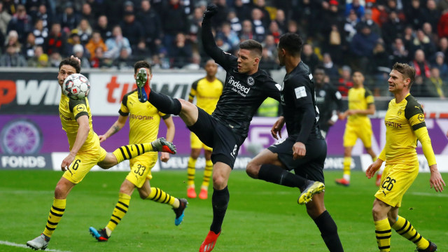 Eintracht Frankfurt vs Borussia Dortmund. Foto: REUTERS/Kai Pfaffenbach