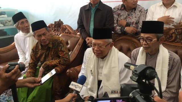 Cawapres 01 KH Ma'ruf Amin di Pondok pesantren Al Itqon Bugen, Semarang. Foto: Afiati Tsalitsati/kumparan