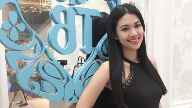 Della Perez dipanggil Polda Jawa Timur sebagai saksi terkait dugaan kasus prostitusi online (Foto: Instagram/@dellalled)