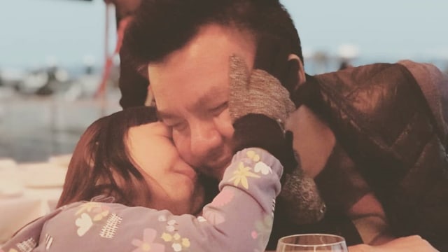 Jerry Aurum dan Shakira. Foto: Instagram/@jerryaurum