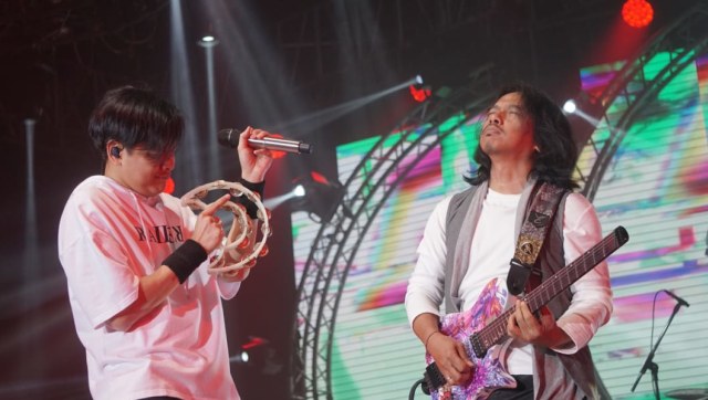 Penampilan Band Gigi All Star di konser Love Fest Vol. 3. Foto: Helmi Afandi/kumparan