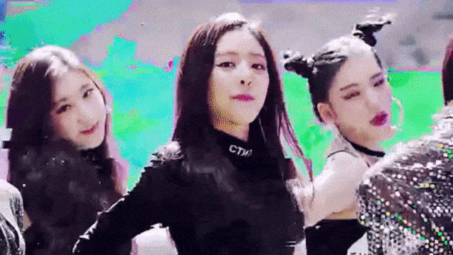 Girlband ITZY Foto: jypentertainment/Youtube