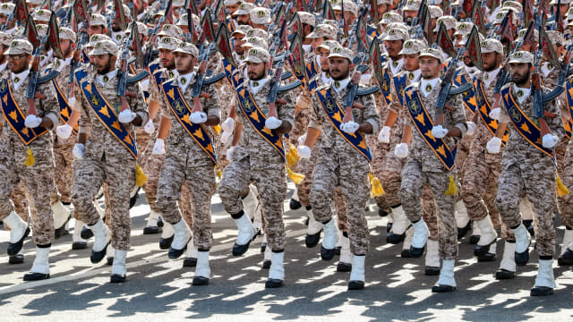 Pasukan Garda Revolusi Iran. Foto: AFP/STR