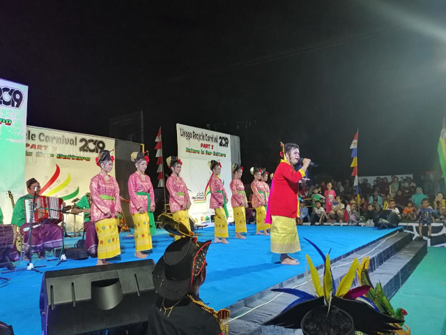Joget Dangkong malam penutupan Lingga Recycle Carnival 2019 (Foto: Kepripedia/Hasrullah)