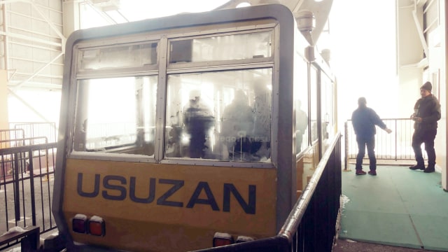Usuzan Ropeway berkapasitas sekitar 106 orang Foto: Salmah Muslimah/kumparan