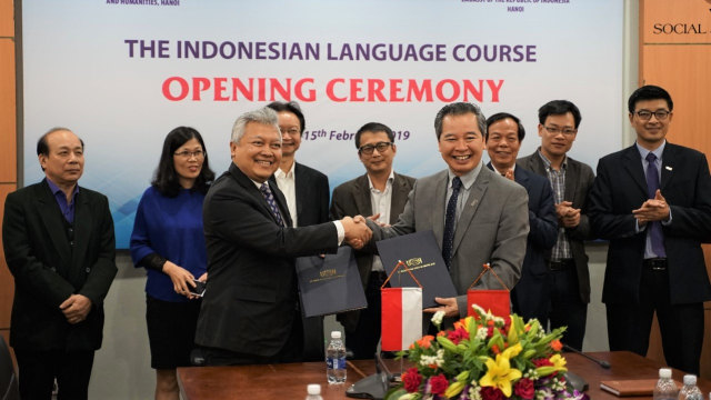 Peresmian Bahasa Indonesia menjadi mata kuliah di Vietnam National University. Foto: Dok. KBRI Hanoi