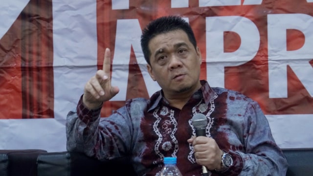 Politisi Gerindra, Ahmad Riza Patria pada saat mengisi acara diskusi dengan tema 'Potensi Golput di Pemilu 2019' di Komplek Parlemen, Jakarta, Senin (18/2). Foto: Fanny Kusumawardhani/kumparan