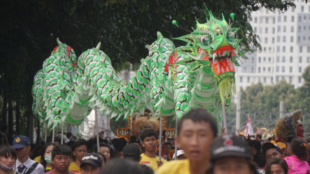 Arak-arakan budaya perayaan Cap Go Meh di Jalan Mayor Oking, Bekasi Timur, Selasa, (19/2). Foto: Iqbal Firdaus/kumparan