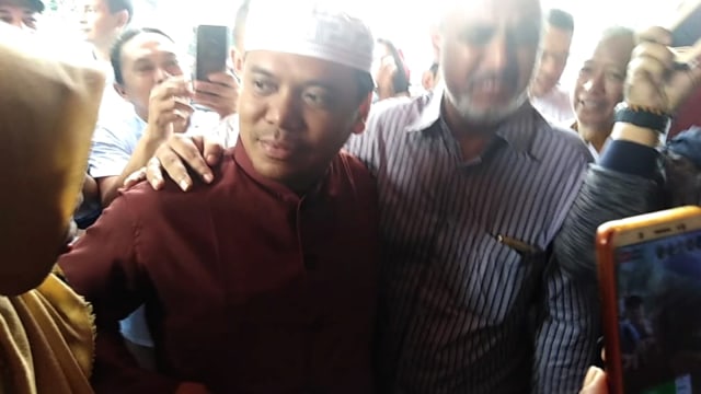 Sugi Nur Raharja atau Gus Nur usai menjalani cek kesehatan di RS Bhayangkara. Foto: Yuana Fatwalloh/kumparan