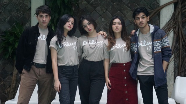 Pemeran Film Dilan 1991 saat di kantor kumparan. Foto: Fitra Andrianto/kumparan