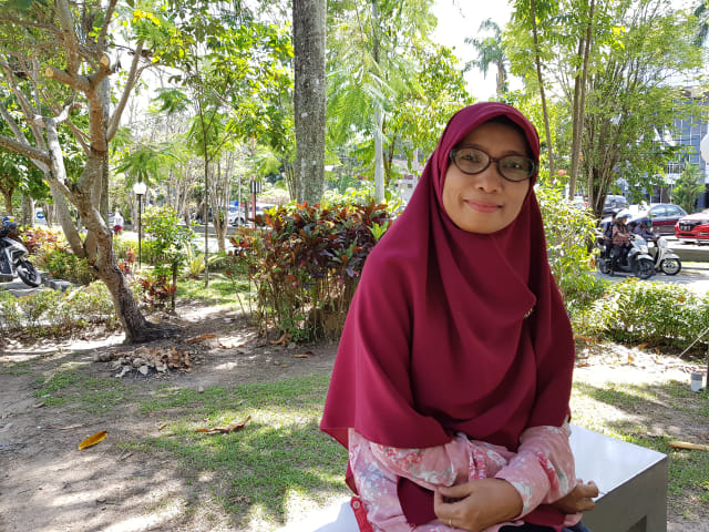 Sri Purwatiningsih, salah satu pendiri sekaligus pengurus dari Bank Ramli Graha Indah | Photo by Karja.id (Charles Raymond)