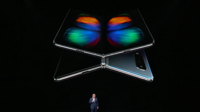 Galaxy Fold, smartphone layar lipat perdana Samsung. Foto: Jofie Yordan/kumparan
