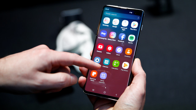 Smartphone Samsung Galaxy S10. Foto: Henry Nicholls/Reuters