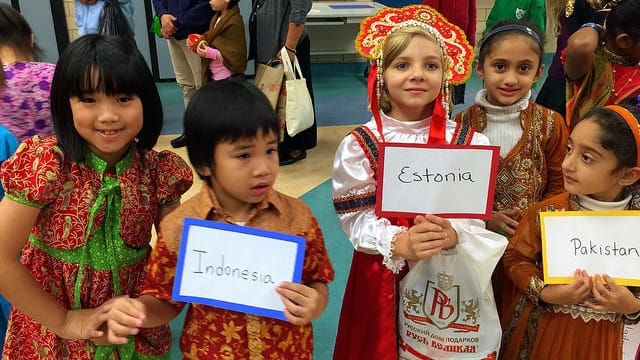 Ajarkan toleransi pada anak sejak dini. Foto: K.W. Barrett via Flickr