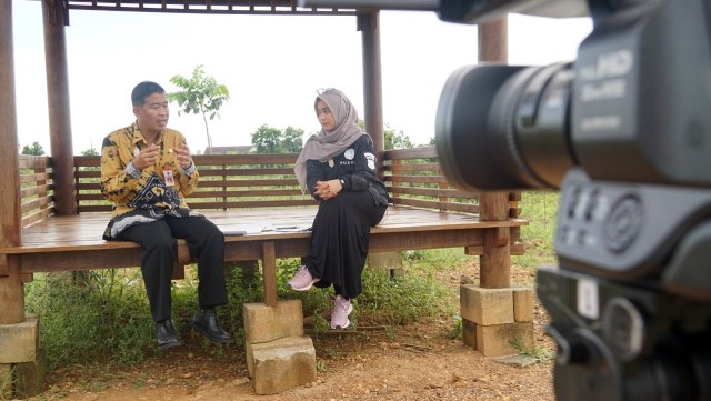 Kepala Dinas ESDM Kalsel Isharwanto ketika bincang beranda humas di komplek perkantoran Pemprov Kalsel, Kamis (21/2/2019). Foto: Humpro Setdaprov Kalsel