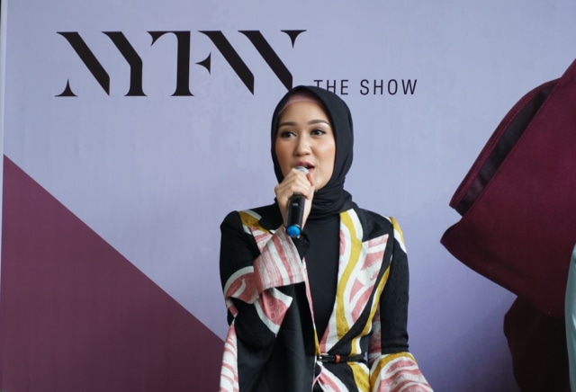 Dian Pelangi menceritakan kisahnya saat tampil di New York Fashion Week 2019. Foto: dok. Avissa Harness/ kumparan