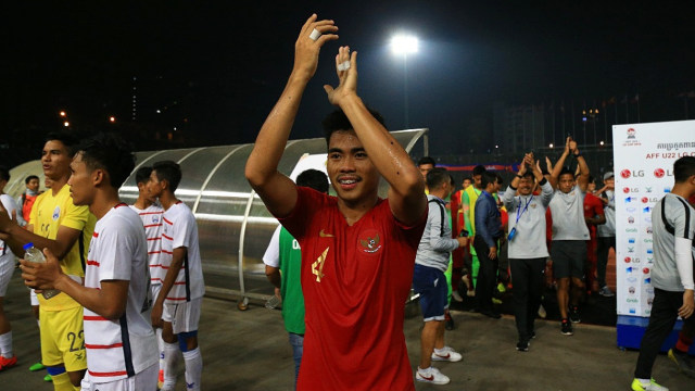 Nurhidayat Haris (tengah) saat masih membela Timnas U-22 Indonesia. Foto: Aditia Noviansyah/kumparan