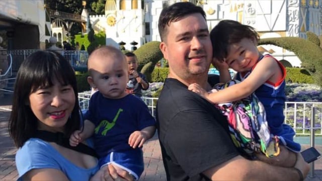 Sam Hammington dan keluarganya. Foto: Instagram/@samhammington
