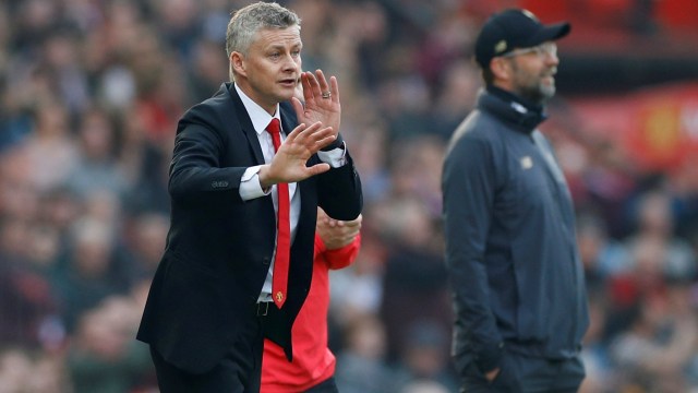 Solskjaer di laga melawan Liverpool. Foto: REUTERS/Phil Noble