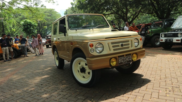 Suzuki Katana 2005 buatan lokal bergaya Jimny JA22 pasar Jepang. Foto: Ghulam Muhammad Nayazri / kumparanOTO