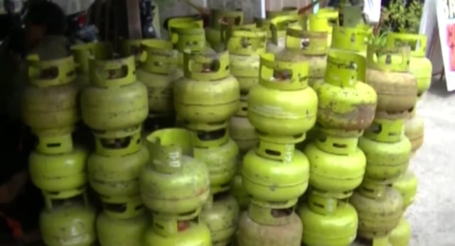Gas elpiji 3 Kilogram atau gas melon yang didrop dari pihak PT Pertamina kepada salah satu agen penjualan di Kota Pangkalpinang.(foto;babelhits)