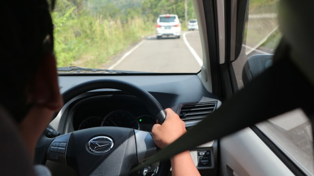 Ilustrasi berkendara. Foto: Ghulam Muhammad Nayazri / kumparanOTO