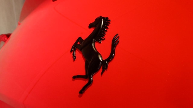 Logo Kuda Jingkrak Ferrari Foto: Aditya Pratama Niagara/kumparanOTO