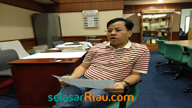 SEKRETARIS Komisi III DPRD Riau, Suhardiman AMby.