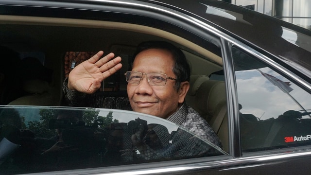 Mahfud MD saat tiba di Gedung KPK, Rabu (27/2/2019). Foto: Irfan Adi Saputra/kumparan