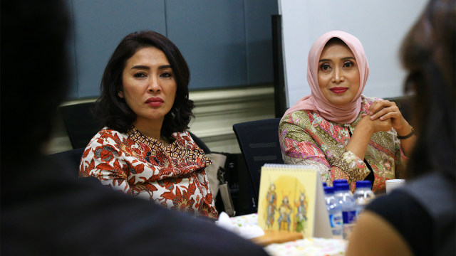 Christine Hutabarat (Kiri) yang sebelumnya menjabat Direktur Perencanaan dan Pengembangan PT ASDP Indonesia Ferry (Persero), ditunjuk Erick Thohir menjadi Direktur di PT Hotel Indonesia Natour (Persero). Foto: Aditia Noviansyah/kumparan