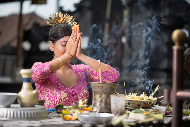 Ilustrasi Sembahyang Foto: Shutter Stock
