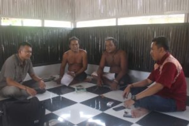 Suku dayak  bumi segandu belum akan memproses kolom agama dengan isian aliran keperecayaan pada KTP masing-masing. (Backrodin)